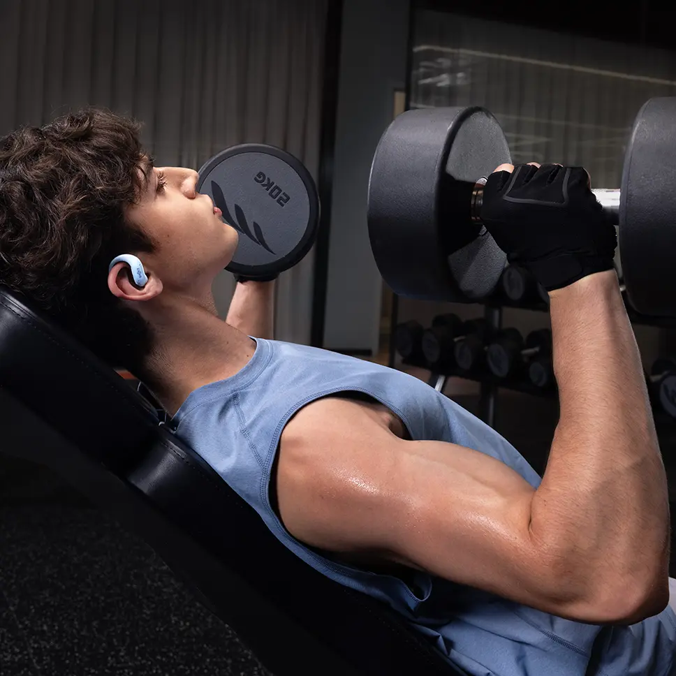 Shokz OpenFit Air 2 podczas treningu
